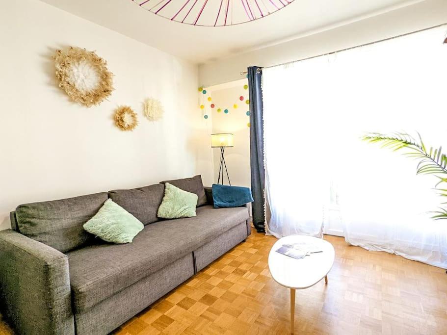 Cosy Spring 2Ch - Place Verdun - Stationnement Gratuit Pau Eksteriør bilde